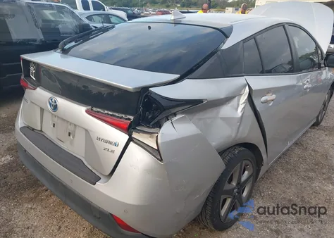2019 Toyota Prius Xle z USA, uszkodzony, nr VIN JTDKARFU4K3073829